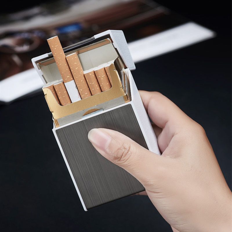 Briquet portable 20 cartouches de cigarettes